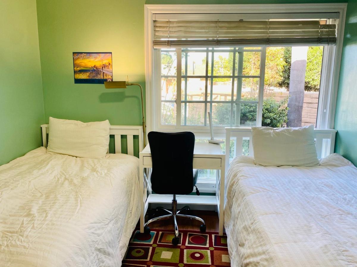 Costa Mesa Homestay - Private Rooms With 2 Shared Baths And Hosts Onsite Εξωτερικό φωτογραφία